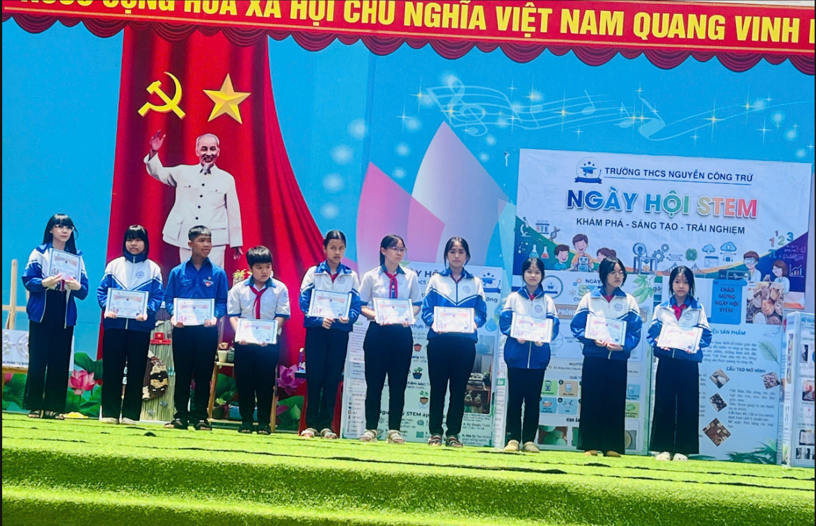 TRƯỜNG THCS NGUYỄN CÔNG TRỨ SÔI NỔI TỔ CHỨC NGÀY HỘI STEM NĂM HỌC 2025–2026